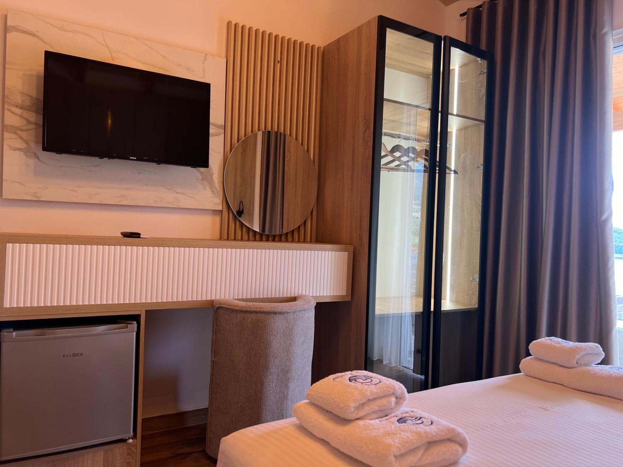 Villa Bodini Himarë Extérieur photo